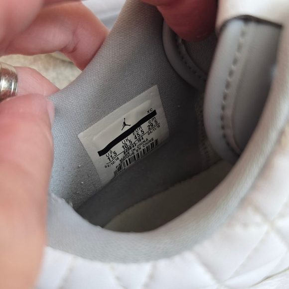 Men's Jordan Sneakers Size 11.5 White and Gray - Picture 6 of 7